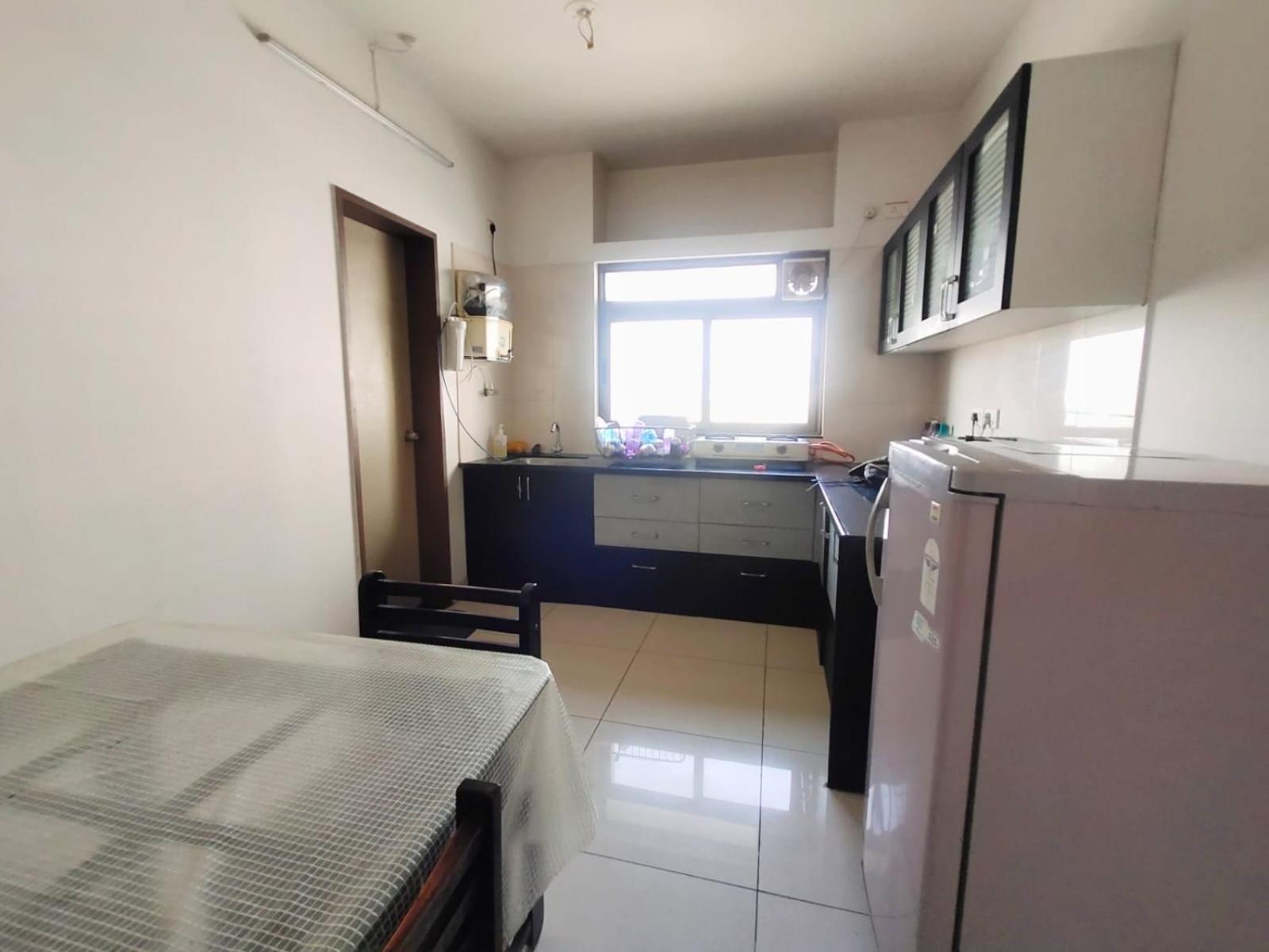 Private Rooms In Blue Ridge Hinjawadi Ngoại thất bức ảnh