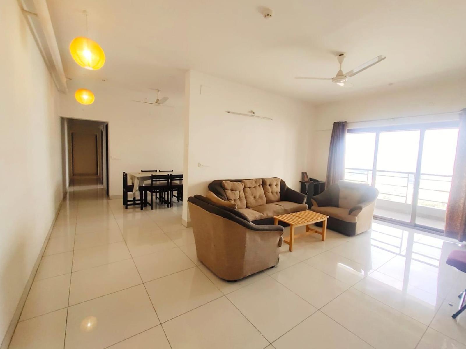 Private Rooms In Blue Ridge Hinjawadi Ngoại thất bức ảnh