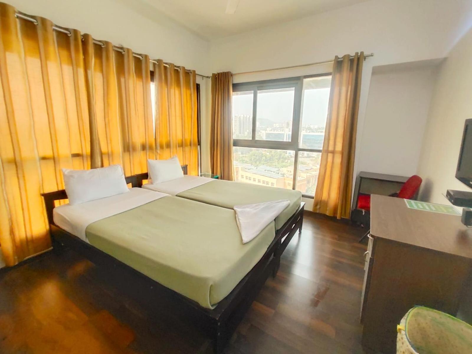 Private Rooms In Blue Ridge Hinjawadi Ngoại thất bức ảnh