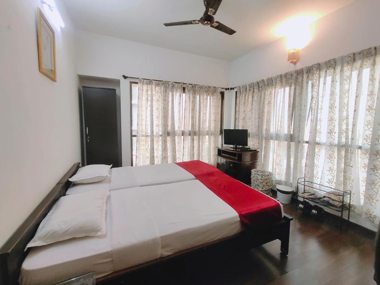 Private Rooms In Blue Ridge Hinjawadi Ngoại thất bức ảnh