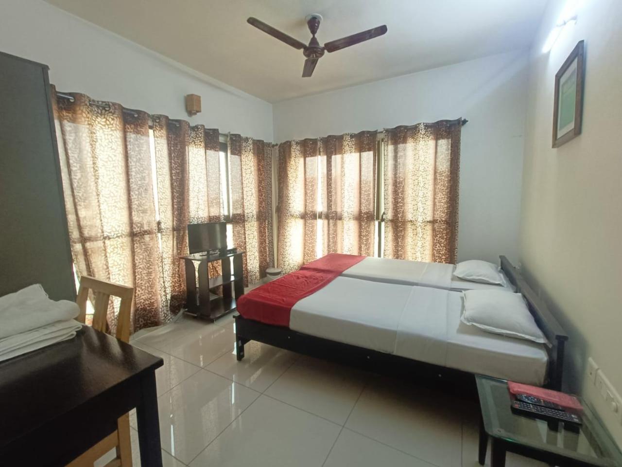 Private Rooms In Blue Ridge Hinjawadi Ngoại thất bức ảnh